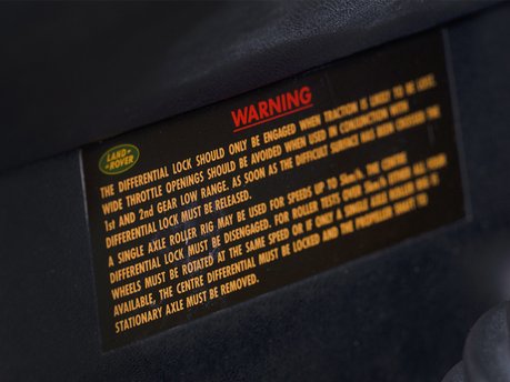 Land Rover Defender 90 Custom Build 84