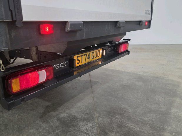 Iveco Daily Daily 2.3 35S16A8 Business Dropside 3750 WB Hi-Matic 9