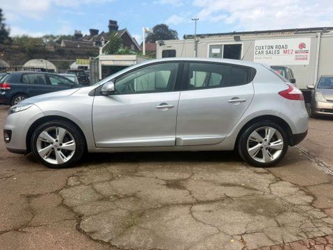 Renault Megane 1.6 16V Dynamique TomTom Hatchback 5dr Petrol Manual Euro 5 (110 ps) 10