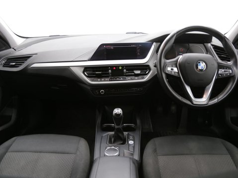 BMW 1 Series 1.5 116d SE Euro 6 (s/s) 5dr 9