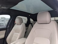 Jaguar F-Pace V6 FIRST EDITION AWD 23