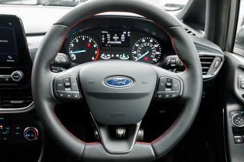 Ford Fiesta ST-LINE 21