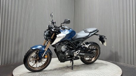 Honda CB 2021 NEO SPORT ONLY 17K STUNNING EXAMPLE 125CC 5