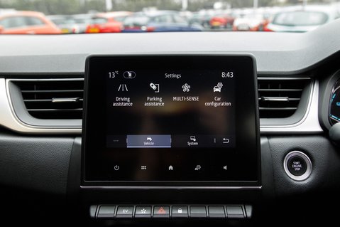 Renault Captur TECHNO E-TECH 26