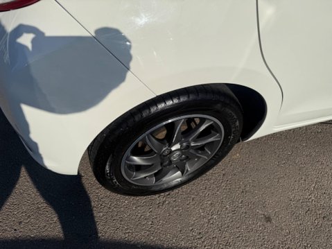 Toyota Yaris 1.0 VVT-i Edition Euro 5 5dr 24