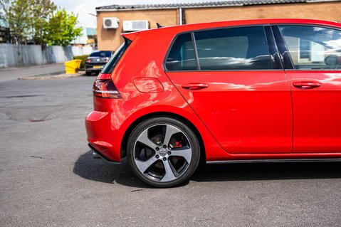 Volkswagen Golf 2.0 Golf GTi Semi-Auto 5dr 25