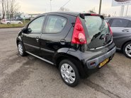 Peugeot 107 URBAN 7