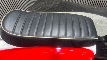 Royal Alloy GT 2019 ONLY 2K NEW MOT CUSTOM SCOOTER LEARNER LEGAL 125CC 32