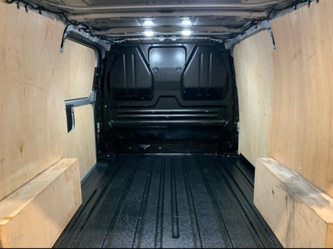 Ford Transit Custom 320 LIMITED L1H1 P/V ECOBOOST 9