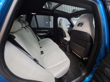 BMW X5 M 4.4 BiTurbo V8 SUV 5dr Petrol Auto xDrive Euro 6 (s/s) (575 bhp) 21