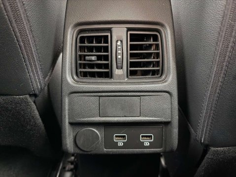 Renault Arkana 1.6 E-TECH techno SUV 5dr Petrol Hybrid Auto 2WD Euro 6 (s/s) (145 ps) 46