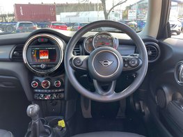 Mini Hatch 1.5 Cooper Classic 3dr 18