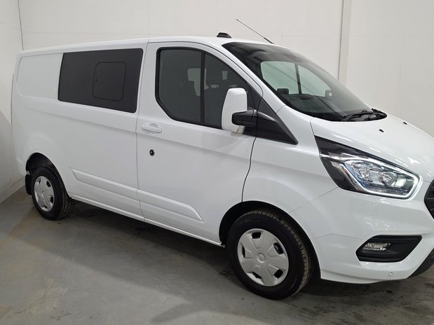 Ford Transit Custom Transit Custom 2.0 Diesell EcoBlue 130ps Low Roof D/Cab Trend Van 5
