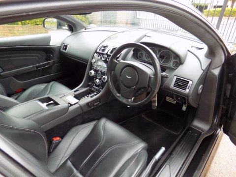 Aston Martin DBS 6.0 V12 Carbon Black Edition T-TronicII Euro 5 11