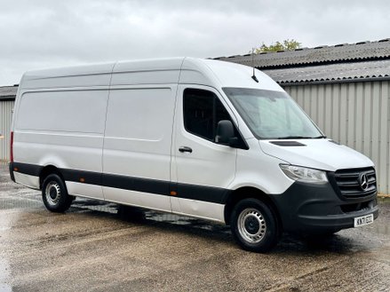 Mercedes-Benz Sprinter 2.0 315 CDI Progressive RWD L3 H2 Euro 6 (s/s) 5dr