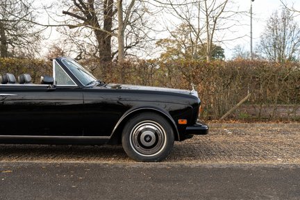 Rolls-Royce Corniche II Convertible 12