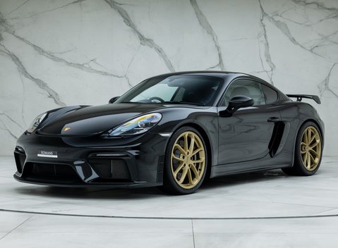 Porsche Cayman GT4 (718) 1
