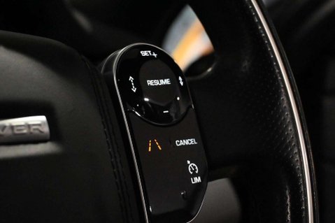 Land Rover Range Rover Evoque R-DYNAMIC HSE MHEV 60