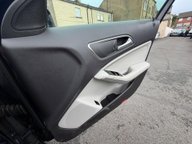 Mercedes-Benz GLA GLA 200 SPORT PREMIUM 13