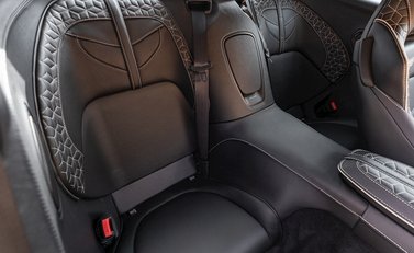 Aston Martin DBS Superleggera 14