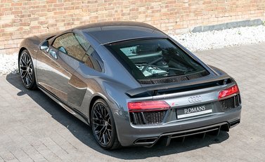 Audi R8 V10 Plus 9