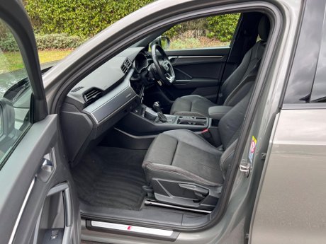 Audi Q3 2.0 TFSI 45 S line S Tronic quattro Euro 6 (s/s) 5dr 33