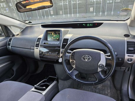 Toyota Prius 1.5 T4 Hatchback 5dr Petrol Hybrid CVT (104 g/km, 76 bhp) 18