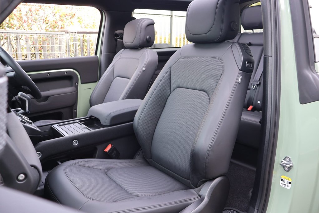 Land Rover Defender 90 75TH LIMITED EDITION SUPER LOW MILES MATT PPF WRAP  19