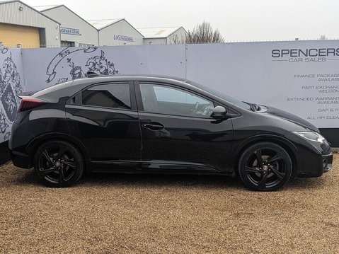 Honda Civic I-DTEC SPORT 10