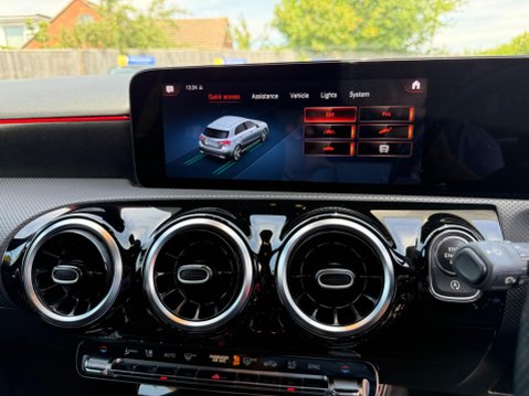 Mercedes-Benz A Class 1.5 A180d AMG Line (Executive) 7G-DCT Euro 6 (s/s) 5dr 31
