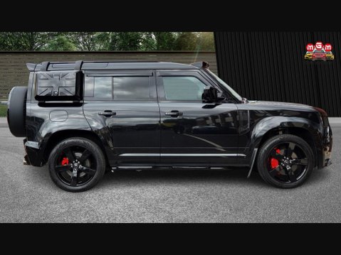 Land Rover Defender HSE MHEV 7