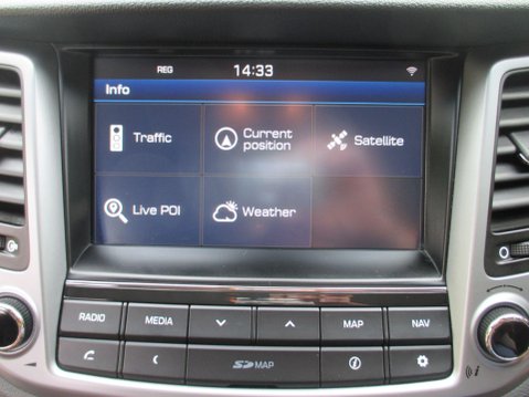 Hyundai TUCSON 2.0 CRDi SE Nav 4WD Euro 6 5dr 38