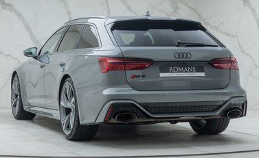 Audi RS6 AVANT PERFORMANCE 10