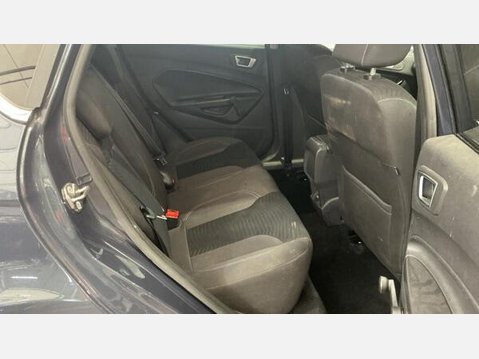 Ford Fiesta 1.0T EcoBoost Titanium Euro 5 (s/s) 5dr 9