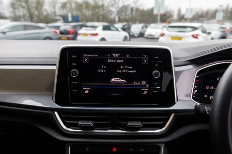 Volkswagen T-Roc STYLE TSI DSG 27