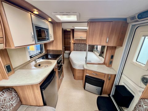 Swift Challenger 570 18