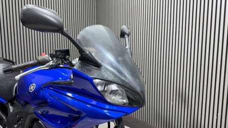 Yamaha FZ 2006 36K GOOD RUNNING PROJECT BIKE SPARES OR REPAIR 600CC 18