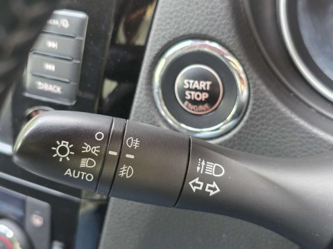 Nissan Qashqai 1.3 Qashqai N-Connecta DiG-T Semi-Auto 5dr 21