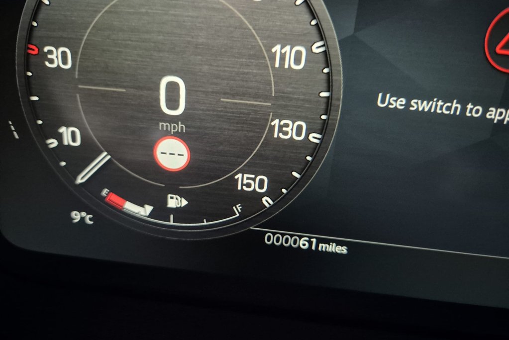 Land Rover Defender 110 2026 110 HARD TOP  HSE 350 FITTED WITH SVR SEAT FRONT AND REAR SEATS 10