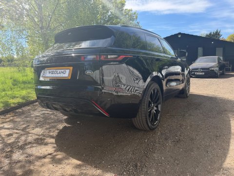 Land Rover Range Rover Velar R-DYNAMIC SE 25