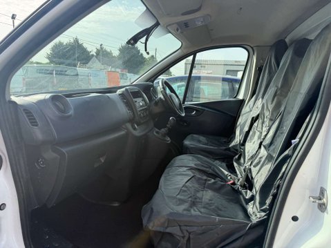 Vauxhall Vivaro 1.6 Vivaro 2700 CDTI 18
