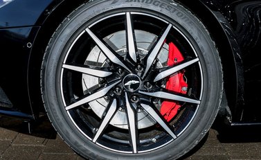 Aston Martin DB11 Launch Edition 10