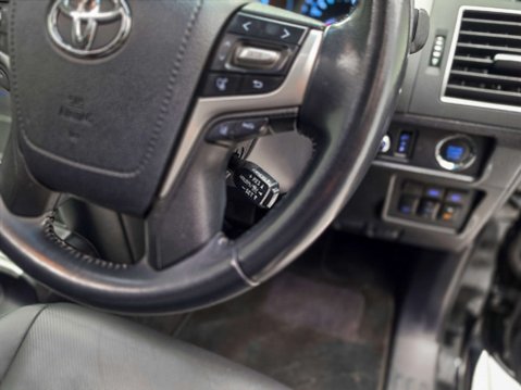 Toyota Land Cruiser 2.8D Invincible Matt Black Edition SUV 5dr Diesel Auto 4WD Euro 6 (s/s) (7 35