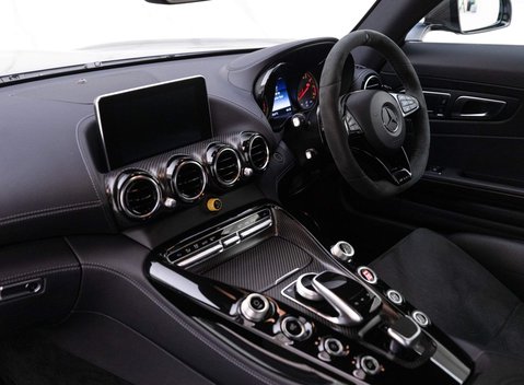 Mercedes-Benz G Series AMG GT R PREMIUM 9