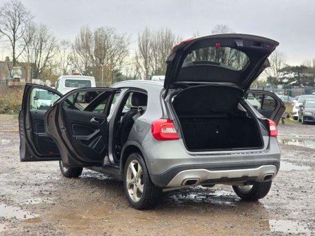 Mercedes-Benz GLA 2.1 GLA220d Sport (Executive) SUV 5dr Diesel 7G-DCT 4MATIC Euro 6 (s/s) (17 11