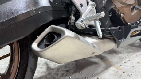 Honda CB650R 2020 NEO SPORT CAFE 9K MODERN CLASSIC 650CC 35