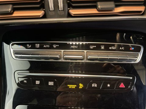 Mercedes-Benz EQC EQC 400 80kWh AMG Line (Premium) SUV 5dr Electric Auto 4MATIC (408 ps) 58