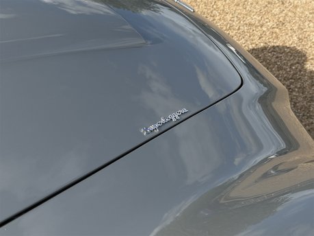 Aston Martin DB6 MANUAL 35
