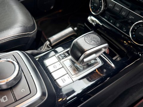 Mercedes-Benz G Class 5.5 G63 V8 BiTurbo AMG SUV 5dr Petrol SpdS+7GT 4WD Euro 5 (s/s) (544 ps) 9