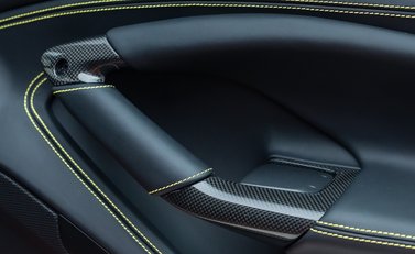 Ferrari F8 Tributo 29